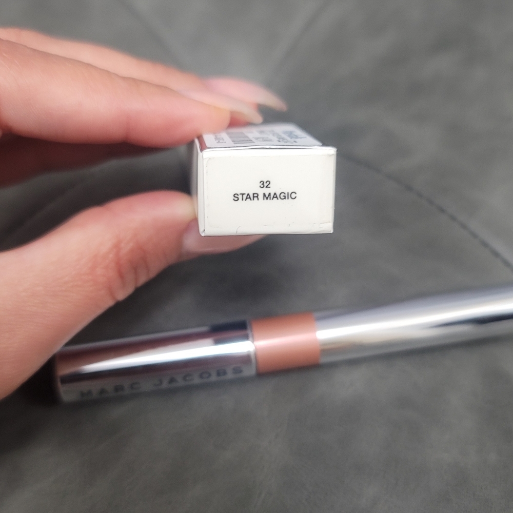 Marc Jacobs water proof liquid gel eyeliner - Picture 6 of 6